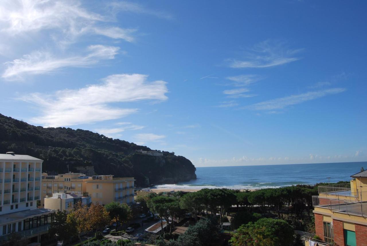 A Casa Di Lidia B&B Gaeta Exterior foto
